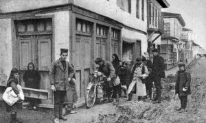 Улице града Дорјана на Дорјанском језеру, стара фотографија