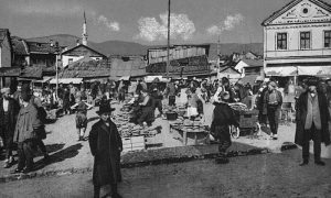 Људи на сарајевској пијаци 1910.
