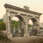 Двојна врата у Пули, између 1890. и 1900. (фото Library of Congress)