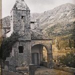 Четвороугаони торањ и Фрањевачка црква, Рожат, околина Дубровника, 23. октобар 1912. (фото www.albert-kahn.hauts-de-seine.fr)
