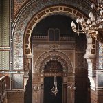 Детаљно украшена унутрашност синагоге, Сарајево, 18. октобар 1912. (фото www.albert-kahn.hauts-de-seine.fr)
