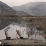 Два чамца на обали Пливског језера, 13. октобар 1912. (фото www.albert-kahn.hauts-de-seine.fr)