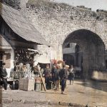 Продавница на ивици града, Јајце, 14. октобар 1912. (фото www.albert-kahn.hauts-de-seine.fr)