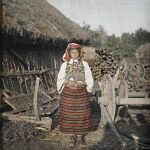 Жена, члан задруге Марка Митровића, Грачаница, 5. мај 1913. (фото www.albert-kahn.hauts-de-seine.fr)