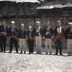 Осам Албанаца, Охрид, мај 1913. (фото www.albert-kahn.hauts-de-seine.fr)
