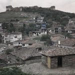 Брдо са старом тврђавом на врху, Охрид, мај 1913. (фото www.albert-kahn.hauts-de-seine.fr)
