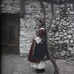 Женска ношња, Охрид, мај 1913. (фото www.albert-kahn.hauts-de-seine.fr)