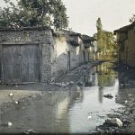 Улица у предграђу, покривена водом, Охрид, мај 1913. (фото www.albert-kahn.hauts-de-seine.fr)
