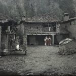 Унутрашње двориште и жене, Опеница, мај 1913. (фото www.albert-kahn.hauts-de-seine.fr)