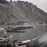 Тврђава Розафа, чамци на реци Бојани, Скадар, 21. октобар 1913. (фото www.albert-kahn.hauts-de-seine.fr)