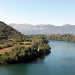 Село Луварз на Буни