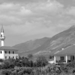 Село Мурићани, југозападно од Скадра