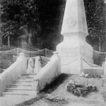 Споменик савезничим војницима интернирцима логора Хамелннекада (фото wikipedia)