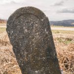 Крајпуташ поред гробља на Спасовњачи, Ужице (фото Бојан Радојичић)