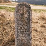 Крајпуташ поред гробља на Спасовњачи, Ужице (фото Бојан Радојичић)