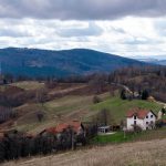 Гробље и спомен-комплекс на Кадињачи (фото Бојан Радојичић)