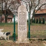 Крајпуташ Живану Ненадићу у Љубањама (фото Бојан Радојичић)