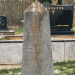 Споменик Тривуну Дуњићу на гробљу у Никојевићима (фото Бојан Радојичић)
