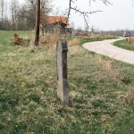 Крајпуташ Ранку Терзићу у Светосавској улици у Никојевићима (фото Бојан Радојичић)
