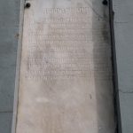 Спомен-чесма у Сињевцу, натпис на југозападној страни (фото Бојан Радојичић)