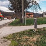 Крајпуташ Ненаду Старчевићу у Волујцу (фото Бојан Радојичић)