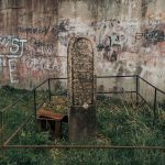Натпис на крајпуташу Радомиру Трифуновићу на Забучју (фото Бојан Радојичић)