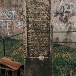 Натпис на крајпуташу Радомиру Трифуновићу на Забучју (фото Бојан Радојичић)