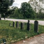 Крајпуташи у центру Биоске (фото Бојан Радојичић)