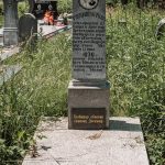 Споменик Тикомиру Остојићу на гробљу на Спасовњачи у Буару (фото Бојан Радојичић)