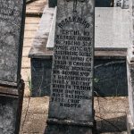 Споменик Владимиру Јевтићу са синовима Новаком и Тадијом на гробљу на Главици у Карану (фото Бојан Радојичић)