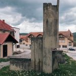 Споменик у центру села Кремна (фото Бојан Радојичић)