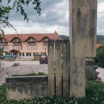 Споменик у центру села Кремна (фото Бојан Радојичић)