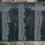 Спискови бораца и жртава на споменику у центру села Кремна (фото Бојан Радојичић)