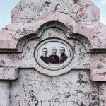Споменик Аксентијевићима на гробљу у Севојну (фото Бојан Радојичић)