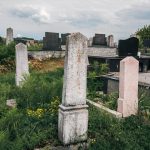 Споменик Миљку Неговановићу на гробљу у Прљевини, Љубање