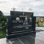 Споменик Светозару Прљевићу на гробљу у Прљевини, Љубање