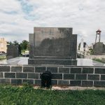 Споменик Светозару Прљевићу на гробљу у Прљевини, Љубање