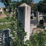 Споменик потпуковнику Љубомиру М. Вражалићу на гробљу на Доварју у Ужицу (фото Бојан Радојичић)