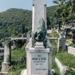 Споменик проти Милану Ђ. Ђурићу на гробљу на Доварју у Ужицу (фото Бојан Радојичић)