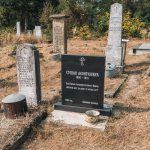 Споменик Стевану Леонтијевићу на Леонтијевића гробљу у Доњим Лелићима, Каран (фото Бојан Радојичић)
