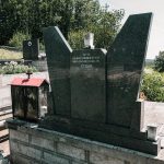 Споменик Јакову и Мијајлу Станићима на гробљу у Гудурићима, Љубање (фото Бојан Радојичић)
