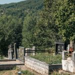 Гробље код школе у Никојевићима (фото Бојан Радојичић)