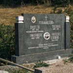 Споменик Видоју Јованетићу на гробљу Јованетићи у Скржутима (фото Бојан Радојичић)