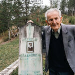 Споменик Витомиру Којадиновићу на гробљу на потесу Божурица у Мокрој Гори (фото Бојан Радојичић)