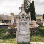 Споменик Лазару Ј. Лазаревићу на гробљу у Равањском пољу, Равни (фото Бојан Радојичић)